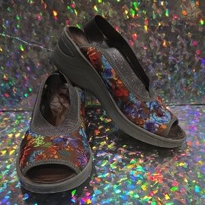 Bzees Multicolor Floral Sandals With Metallic Cute Strap